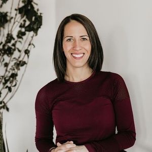 Meet your Posher, Cassandra